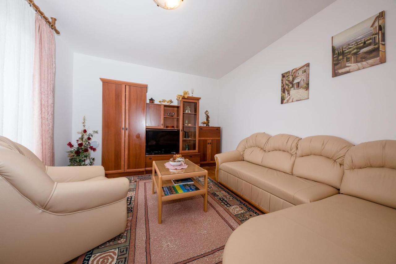 Apartments Šćerbe 3103 Mundanije Buitenkant foto