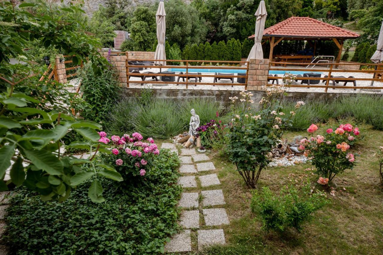 Apartments Šćerbe 3103 Mundanije Buitenkant foto